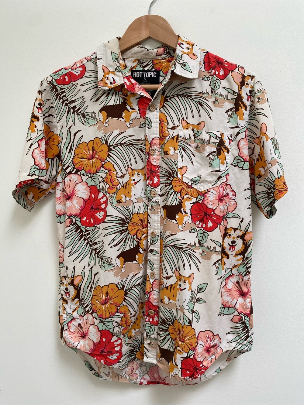 Hot Topic Beige Short-Sleeve Button-Down with Floral & Corgi Print